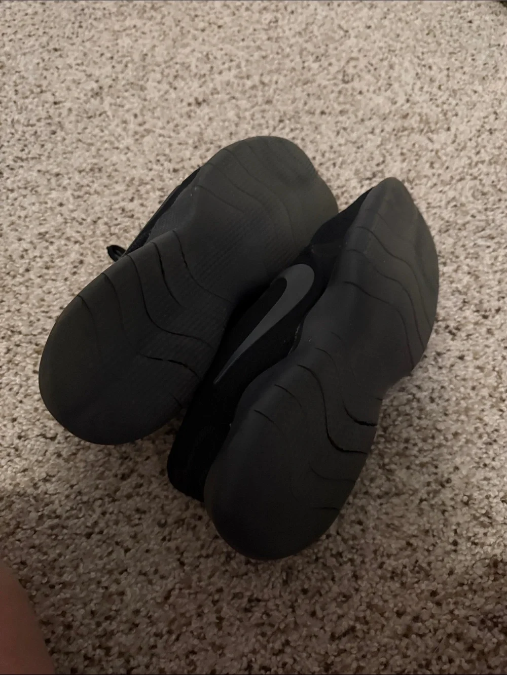 Men’s Nike Flex Black Low-Profile Mesh Lace-Up Sneakers-size 10.5